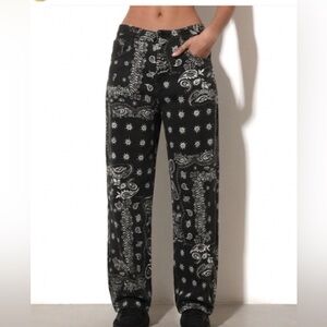 Black Paisley Women's Pants